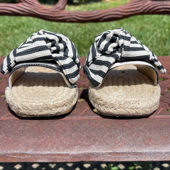 💋NWT NEIMAN Marcus Braided Just Slip On Stripe Bow Sandals - Picture 4 of 14
